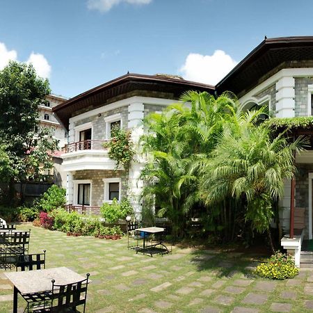 Trek-O-Tel Hotel Pokhara Bagian luar foto