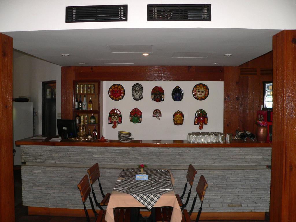 Trek-O-Tel Hotel Pokhara Bagian luar foto