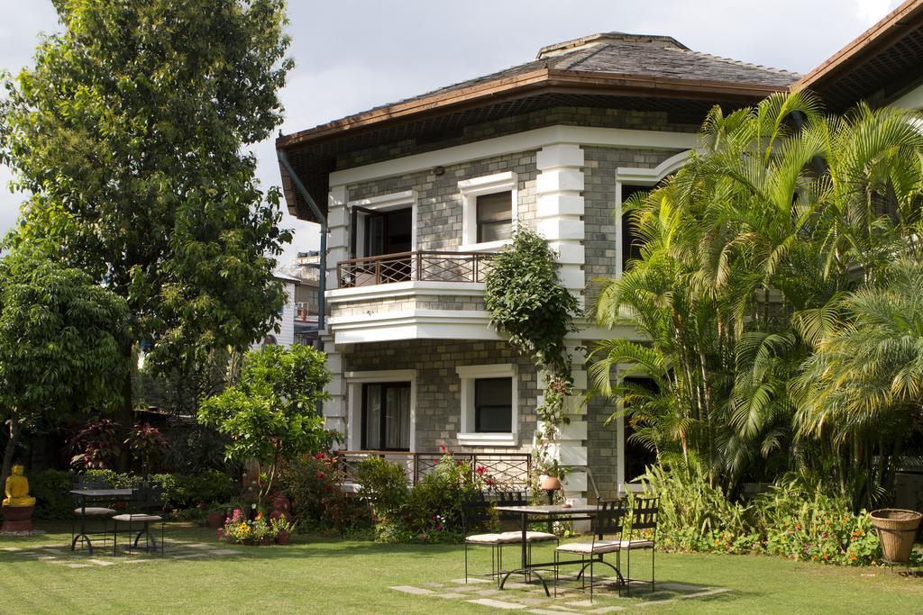 Trek-O-Tel Hotel Pokhara Bagian luar foto
