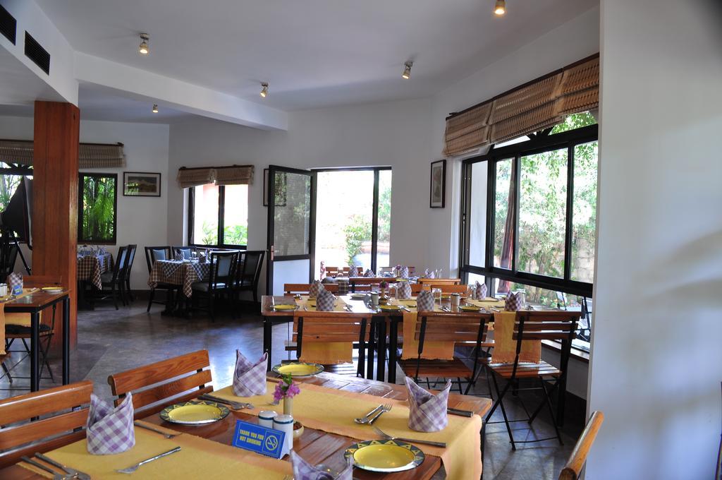 Trek-O-Tel Hotel Pokhara Bagian luar foto