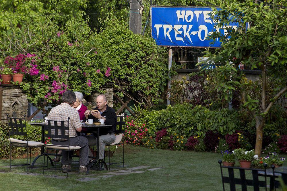 Trek-O-Tel Hotel Pokhara Bagian luar foto